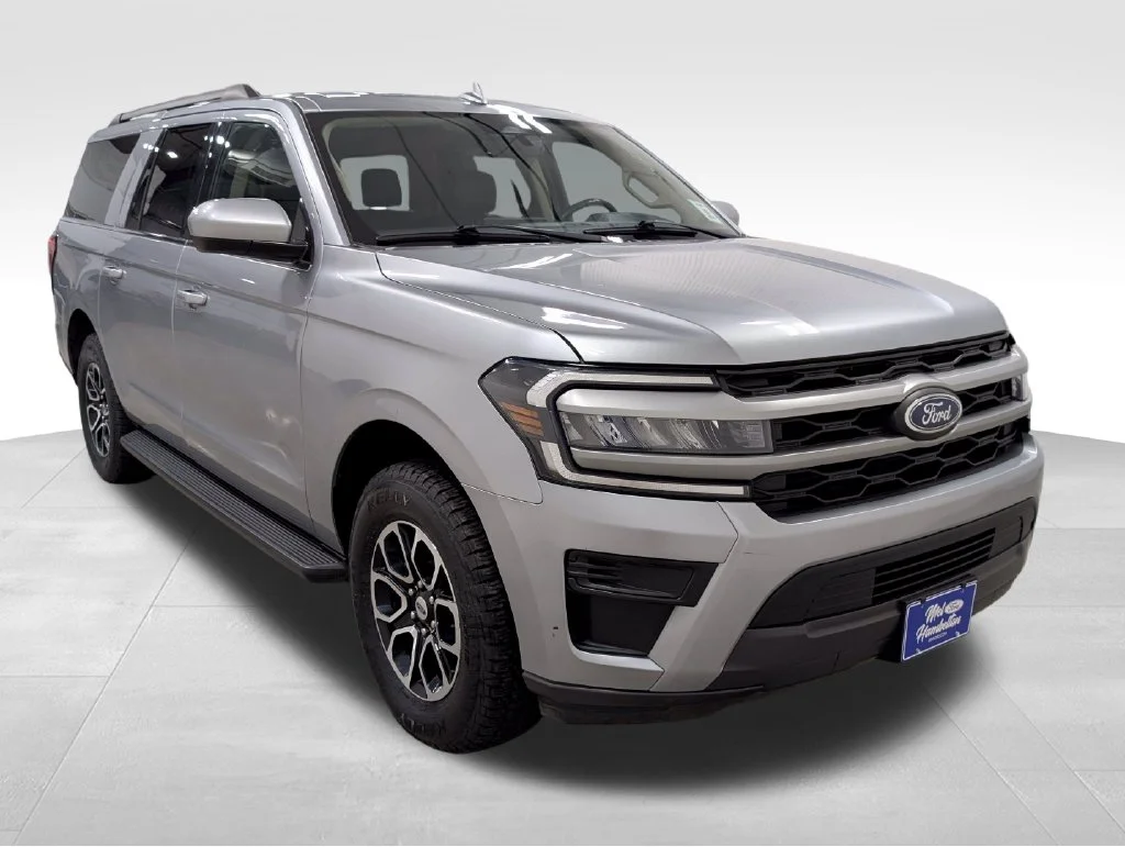 Certified Used 2024 Iconic Silver Metallic Ford XLT image 21