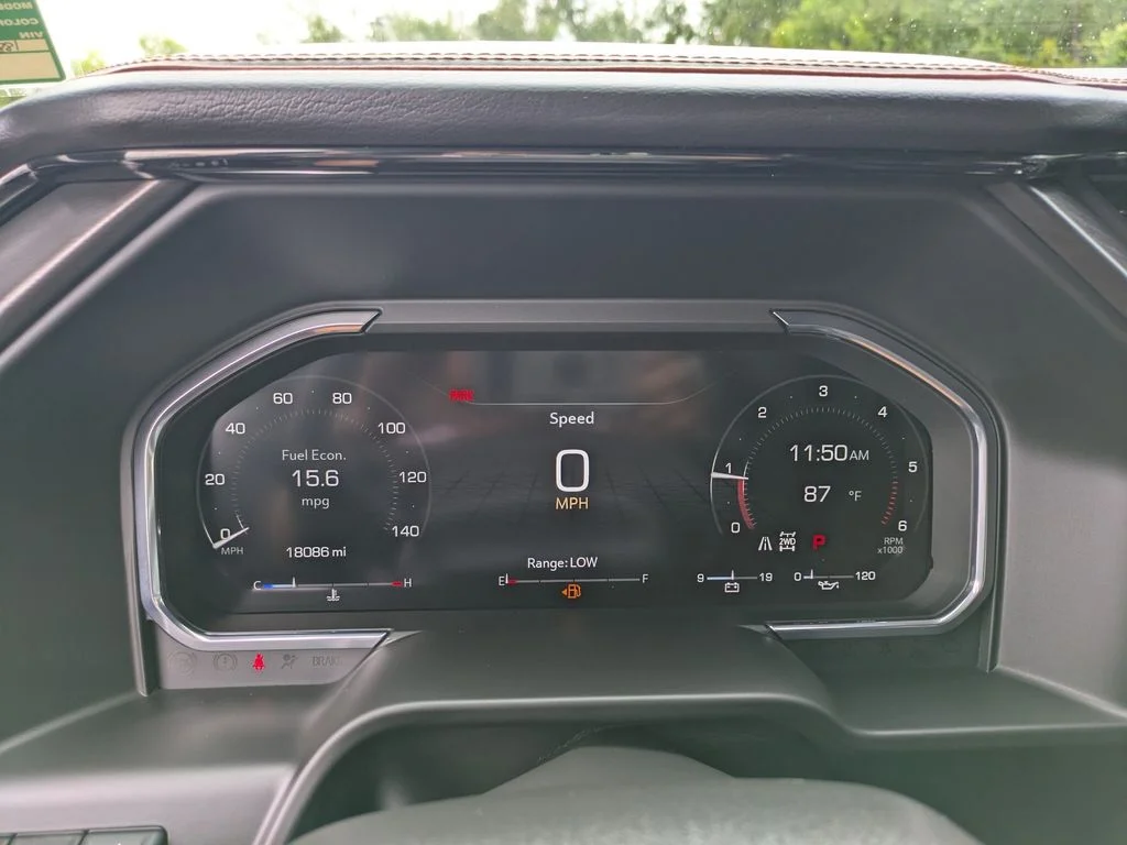 Used 2026 White GMC AT4 image 31