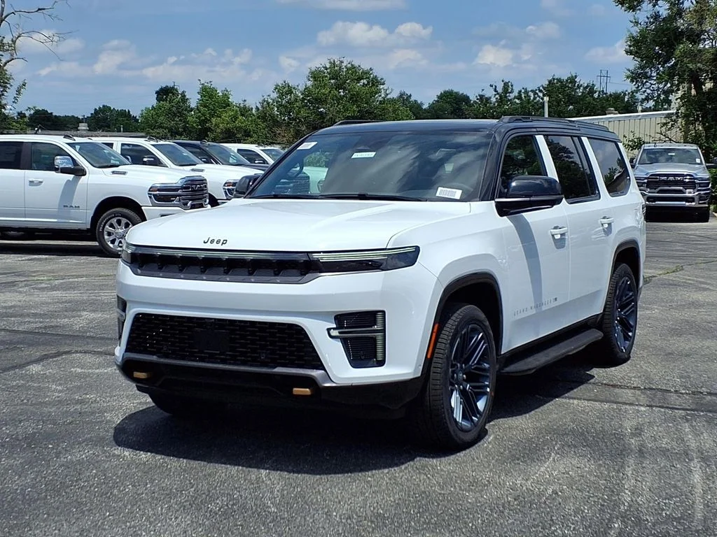 New 2026 Bright White Clear-Coat Exterior Paint Jeep 85th Anniversary Edition image 2