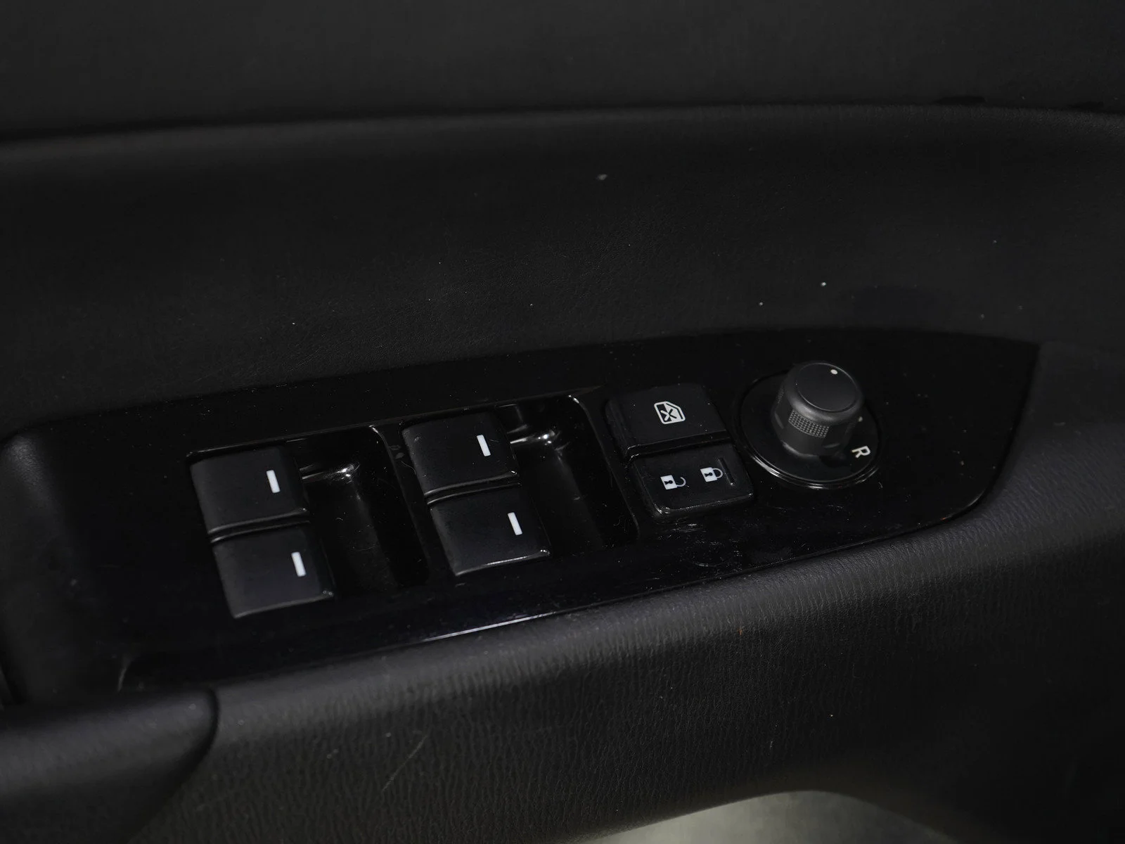 Used 2020 Deep Crystal Blue Mica Mazda Touring image 22