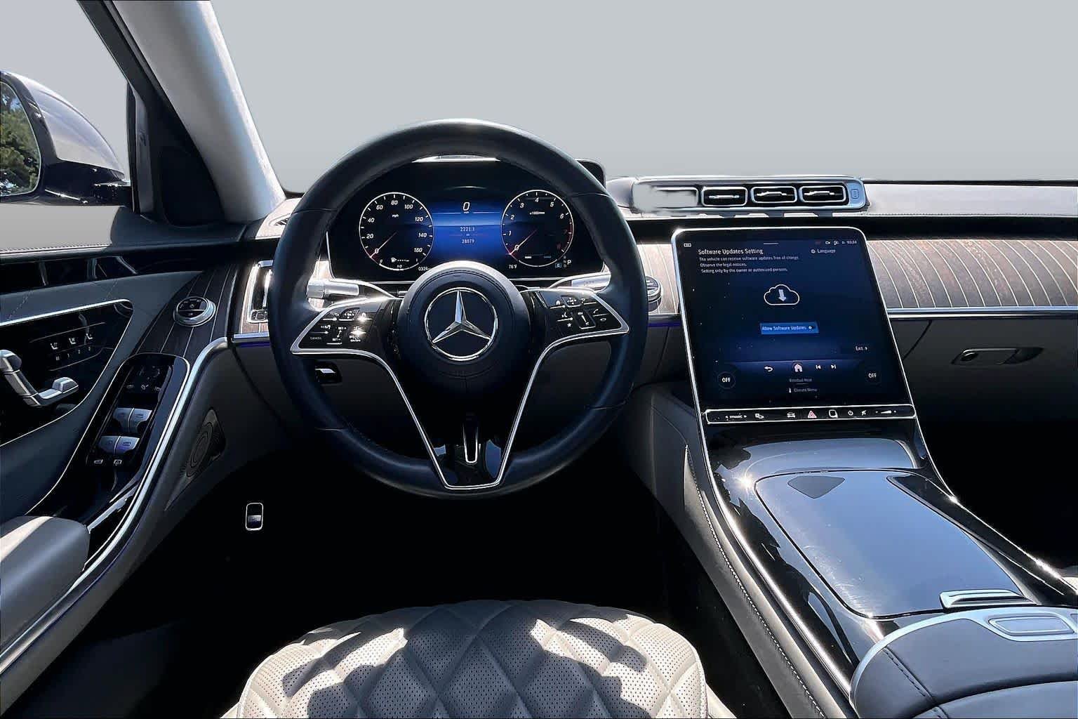 Used 2022 MANUFAKTUR Diamond White Mercedes-Benz S 500 image 6