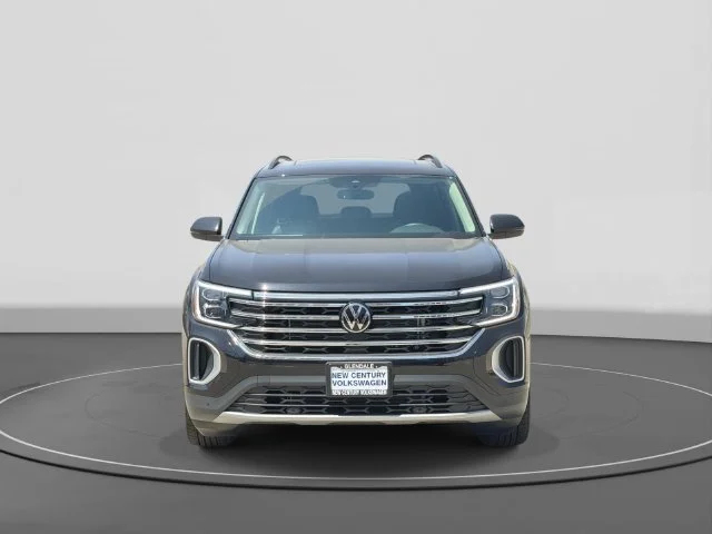 2026 Volkswagen Atlas photo 2