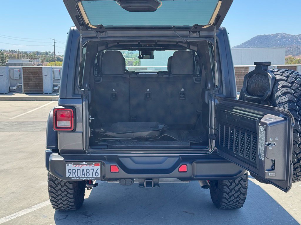 Used 2025 Crystal Metallic Jeep Willys image 22