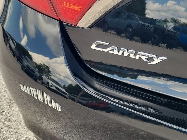 Used 2017 Black Toyota SE image 9