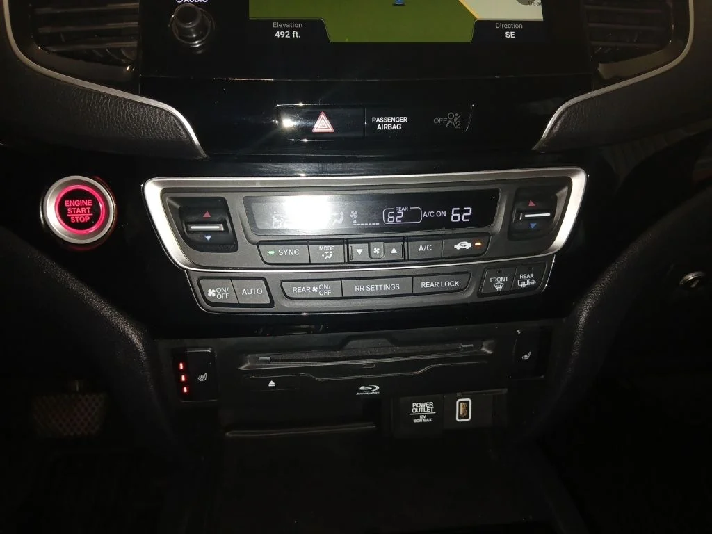 Used 2020 White Honda Touring image 21