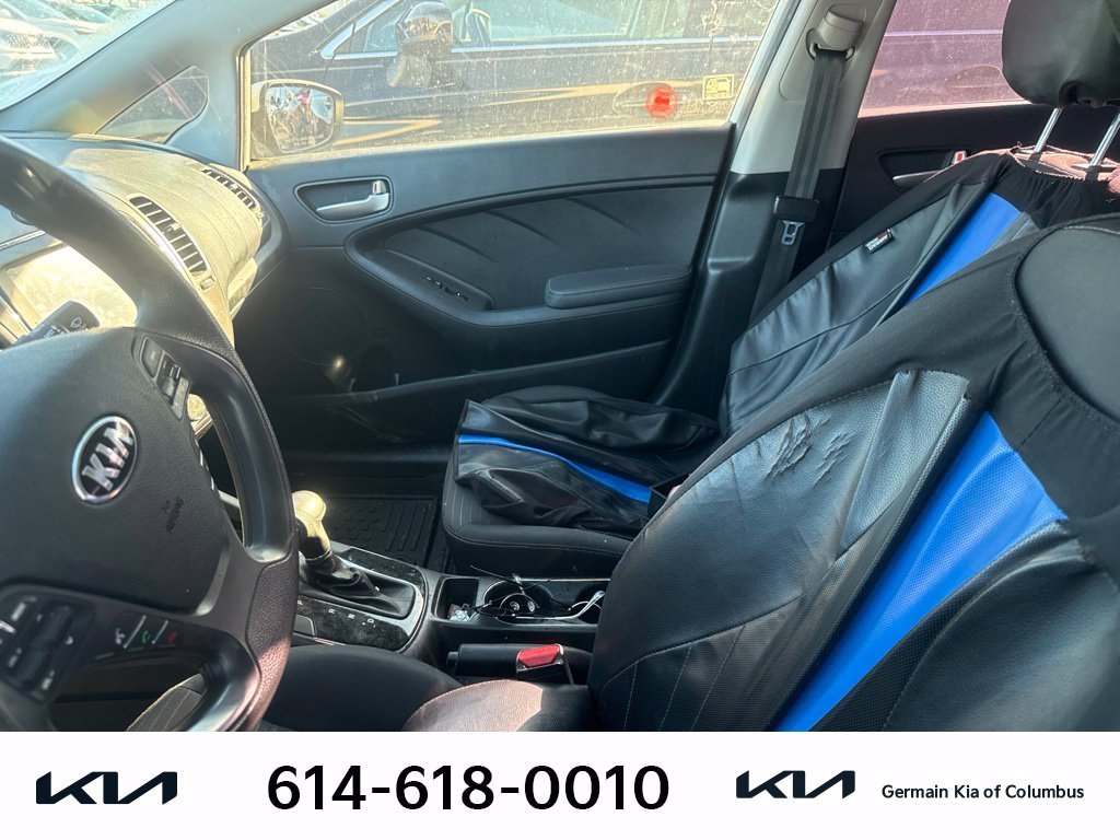 Used 2018 White Kia LX image 7