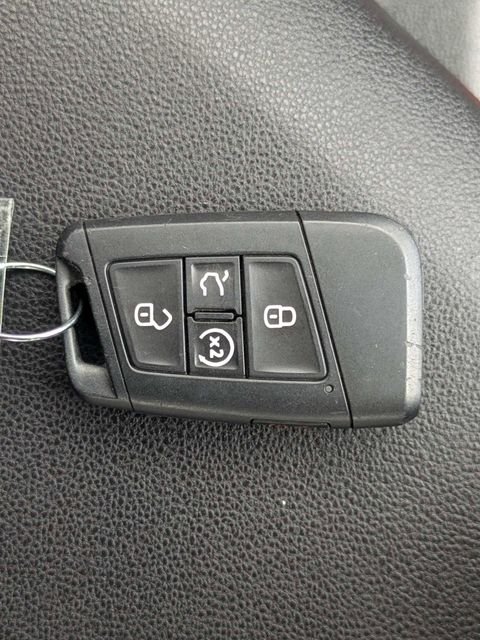 Used 2024 Silver Volkswagen 1.5T SE image 30