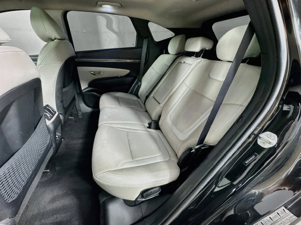 Used 2022 Black Hyundai Limited image 31