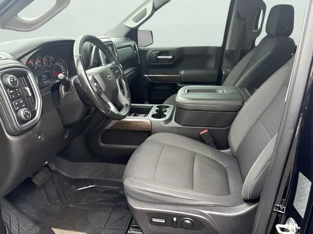 Used 2019  Chevrolet LT Trail Boss image 18