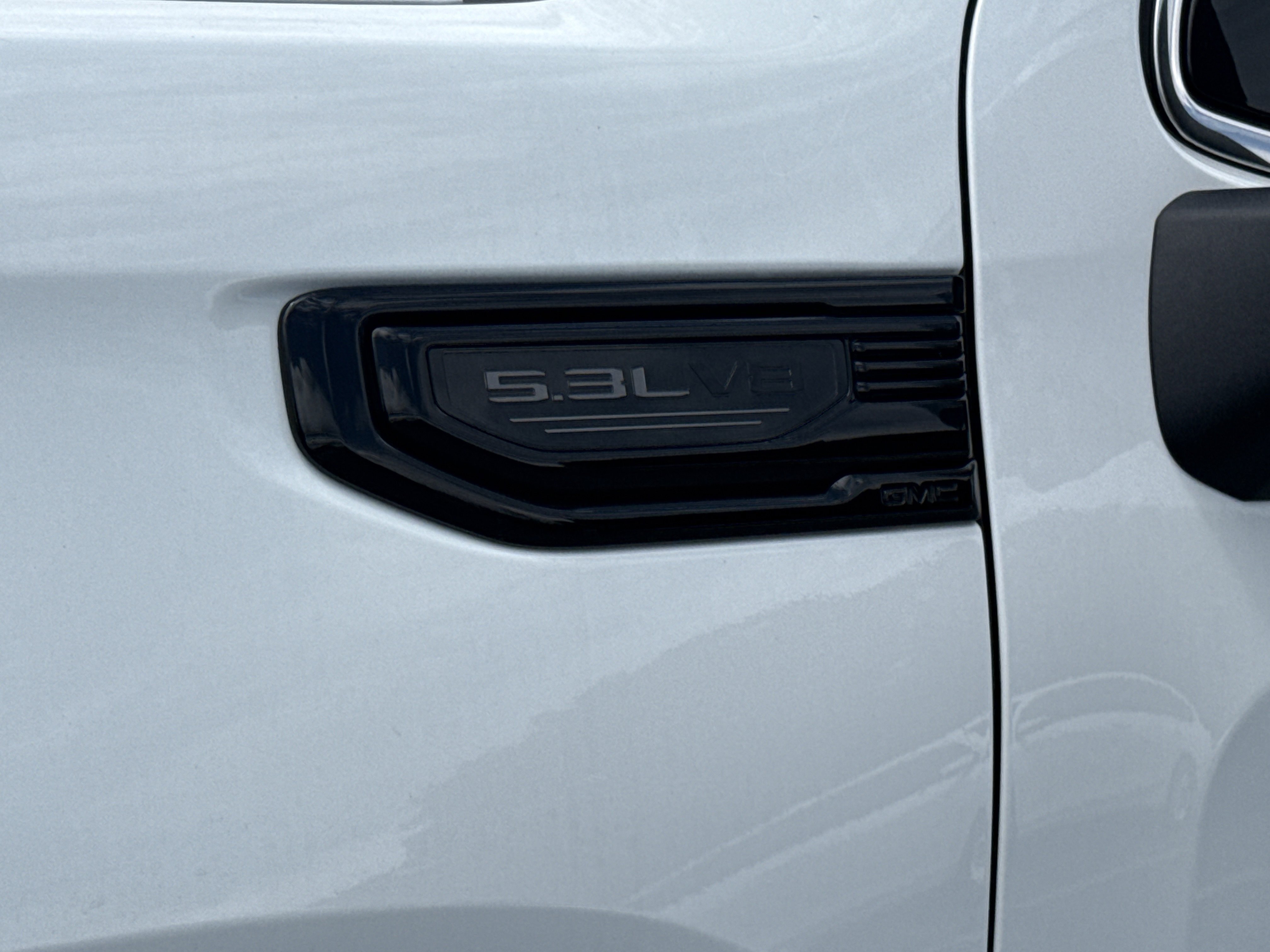 2026 GMC Sierra 1500 SLT - Photo 15
