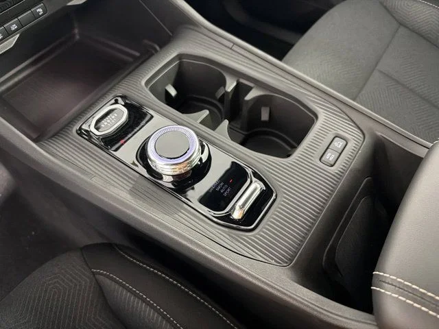 New 2026 White Jeep Laredo image 21