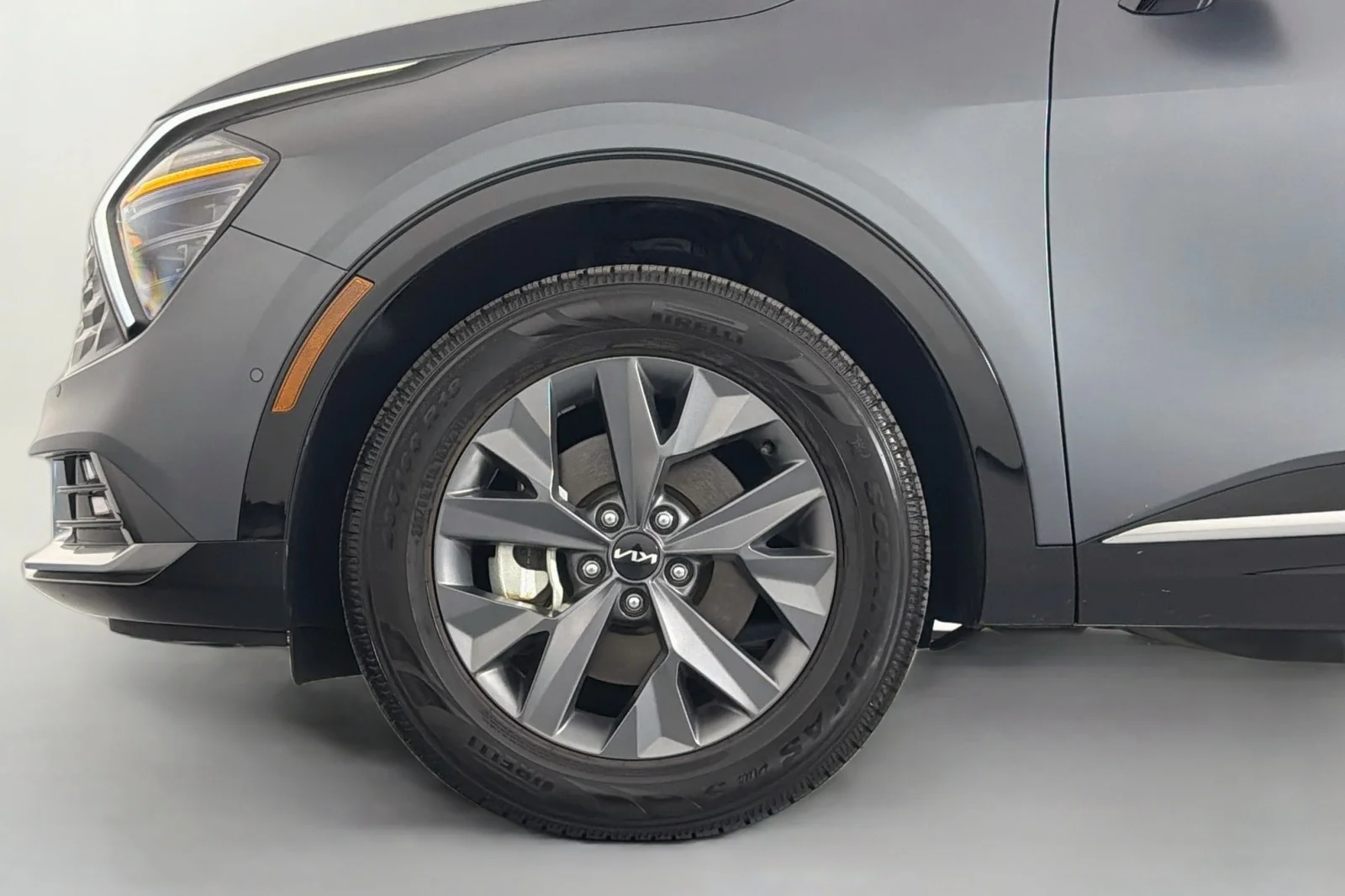 Used 2023 SHADOW MATTE GREY Kia SX-Prestige image 9
