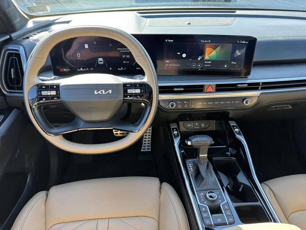 Used 2026 Green Kia X-Line SX Prestige image 17