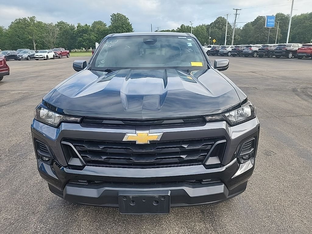 Used 2023 Black Chevrolet LT image 2