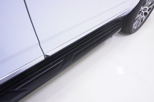 2026 GMC Yukon XL Denali - Photo 14