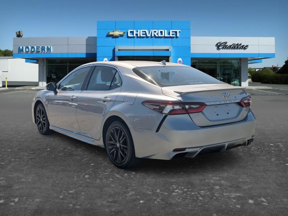 Used 2024 Silver Toyota SE image 3