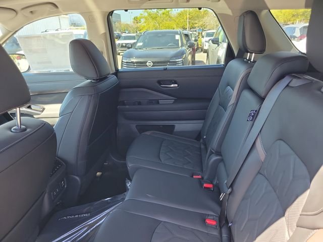 New 2026 Nissan Pathfinder Platinum