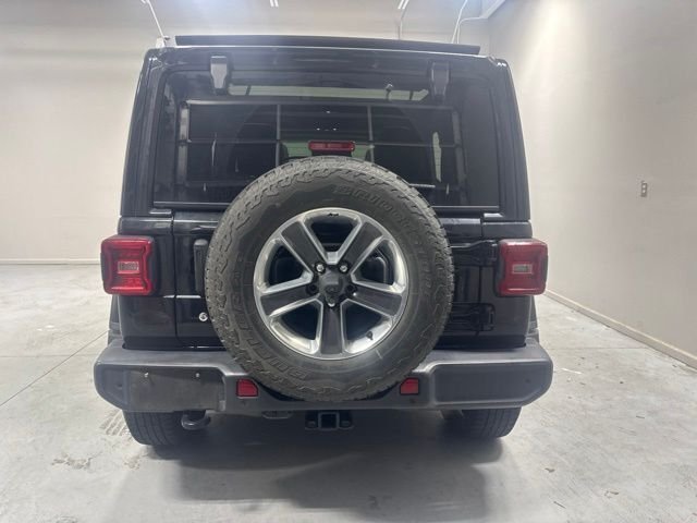 Used 2020 Black Jeep Unlimited Sahara image 7
