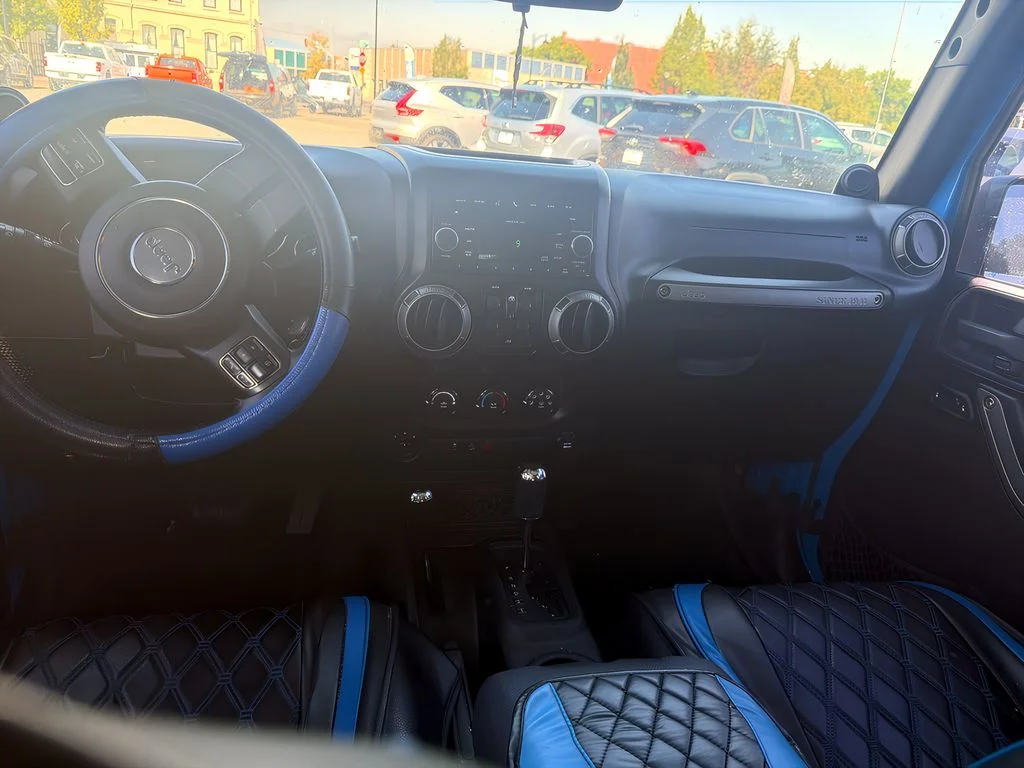 2011 Jeep Wrangler Unlimited Sport - Photo 7
