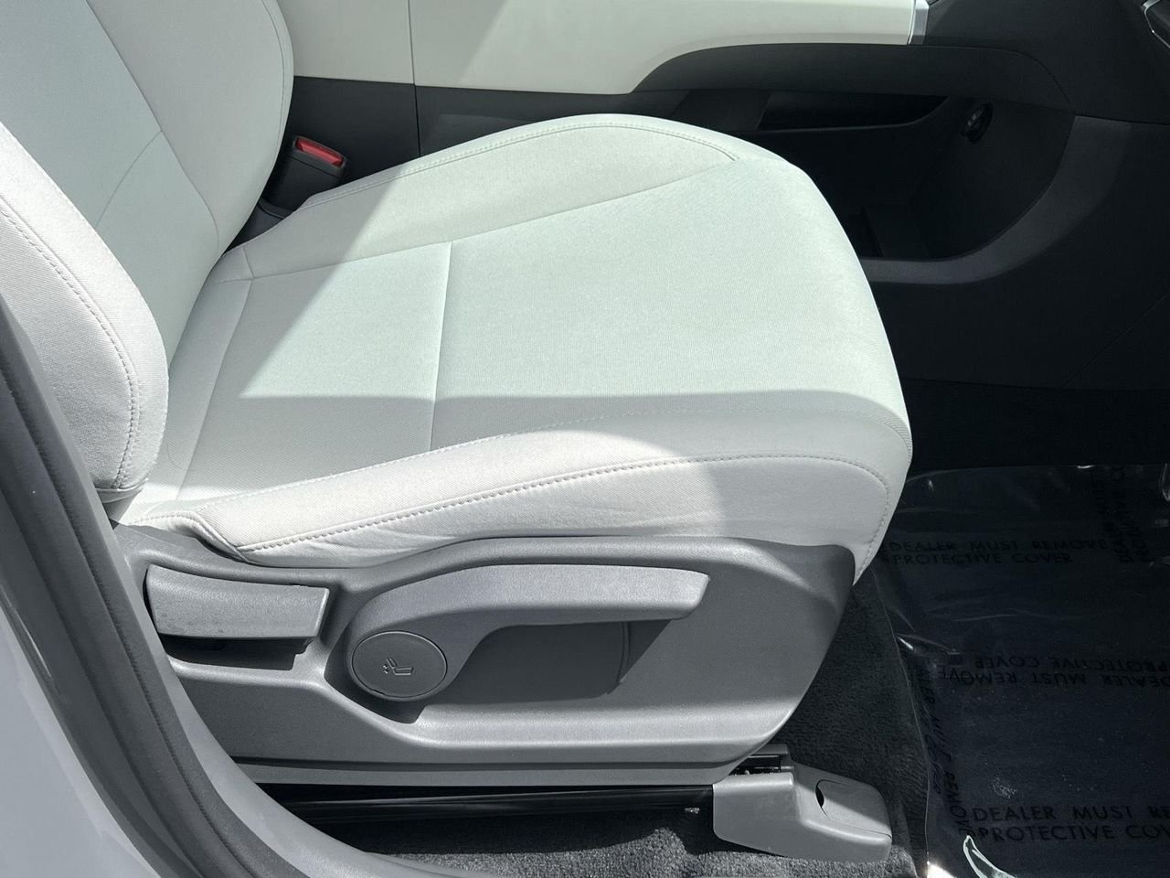 New 2026 Hampton Gray Hyundai SE AWD image 18