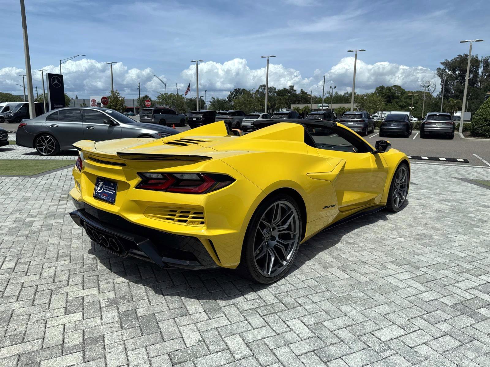 Used 2025 Competition Yellow Tintcoat Metallic Chevrolet Z06 image 4