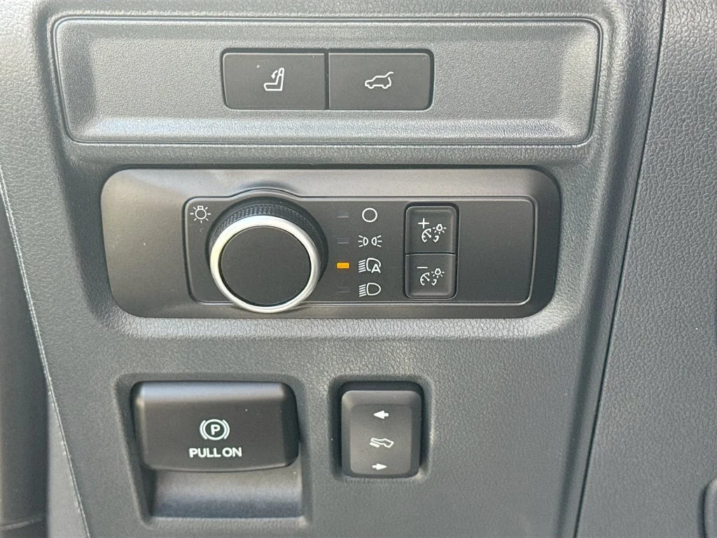 Used 2023 Black Ford XLT image 11