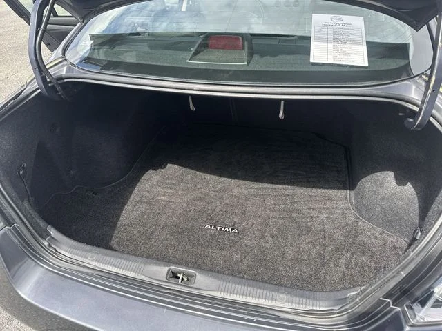 Used 2009 Gray Nissan 2.5 SL image 12
