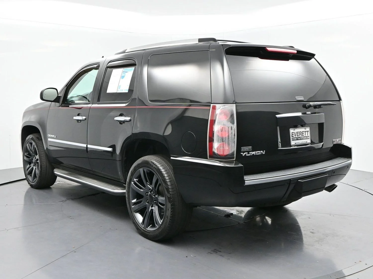 Used 2014 ONYX BLACK GMC Denali image 5