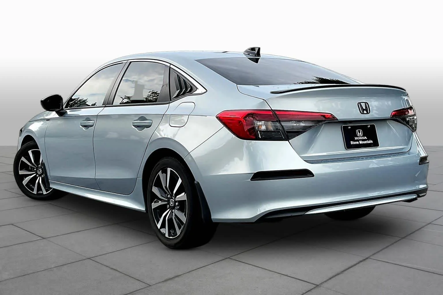 Certified Used 2022 Morning Mist Metallic Honda EX image 12