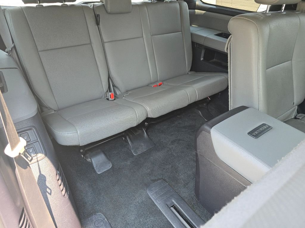Used 2018 Magnetic Gray Metallic Toyota Platinum image 19