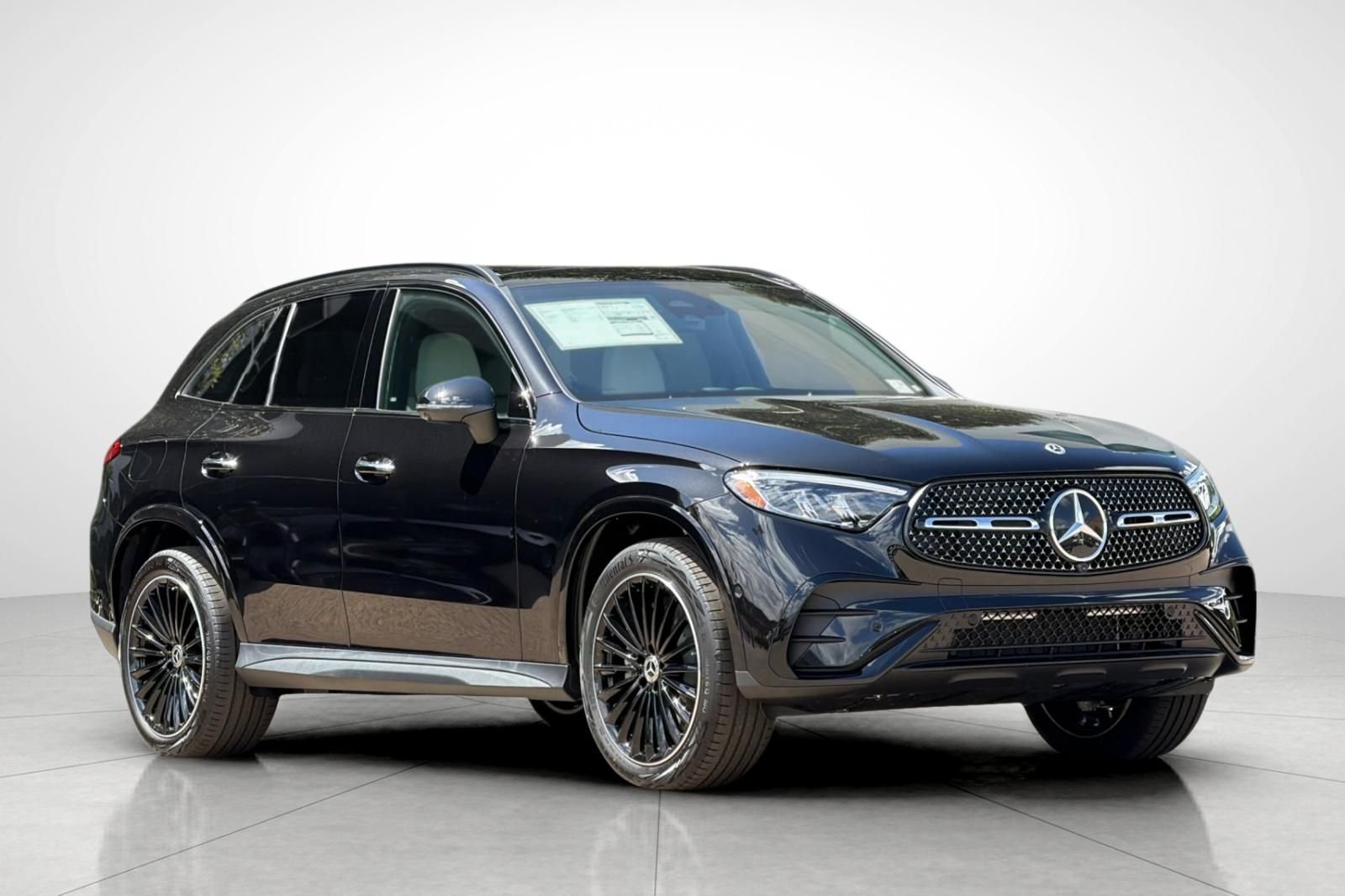 New 2026 Obsidian Black Metallic Mercedes-Benz GLC 300 image 33