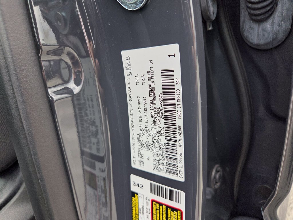 2025 Toyota Tacoma SR5 - Photo 20