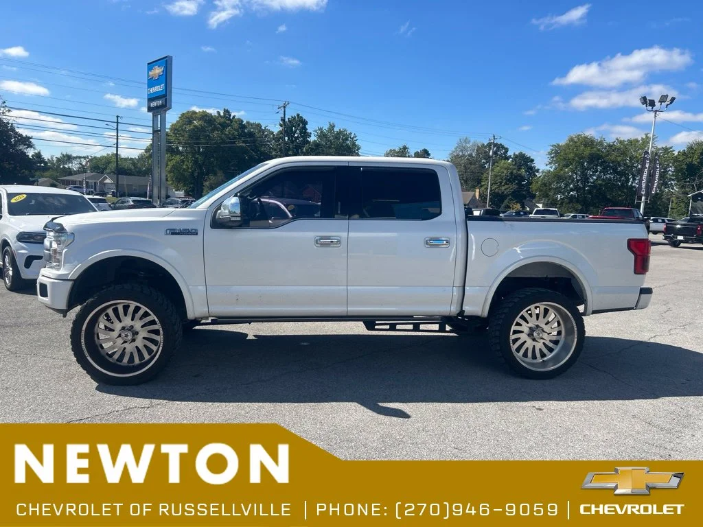 Used 2018 White Platinum Clearcoat Metallic Ford Platinum image 11