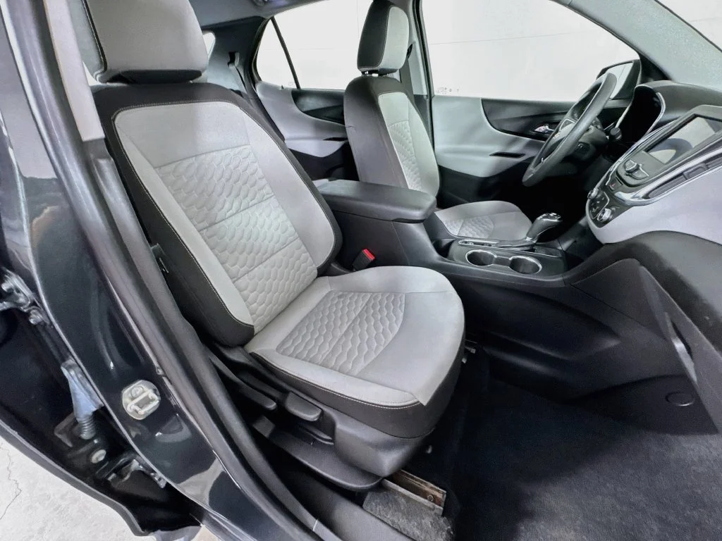 Used 2020 Gray Chevrolet LS image 33