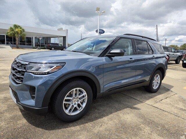 New 2026 Vapor Blue Metallic Ford Active image 9