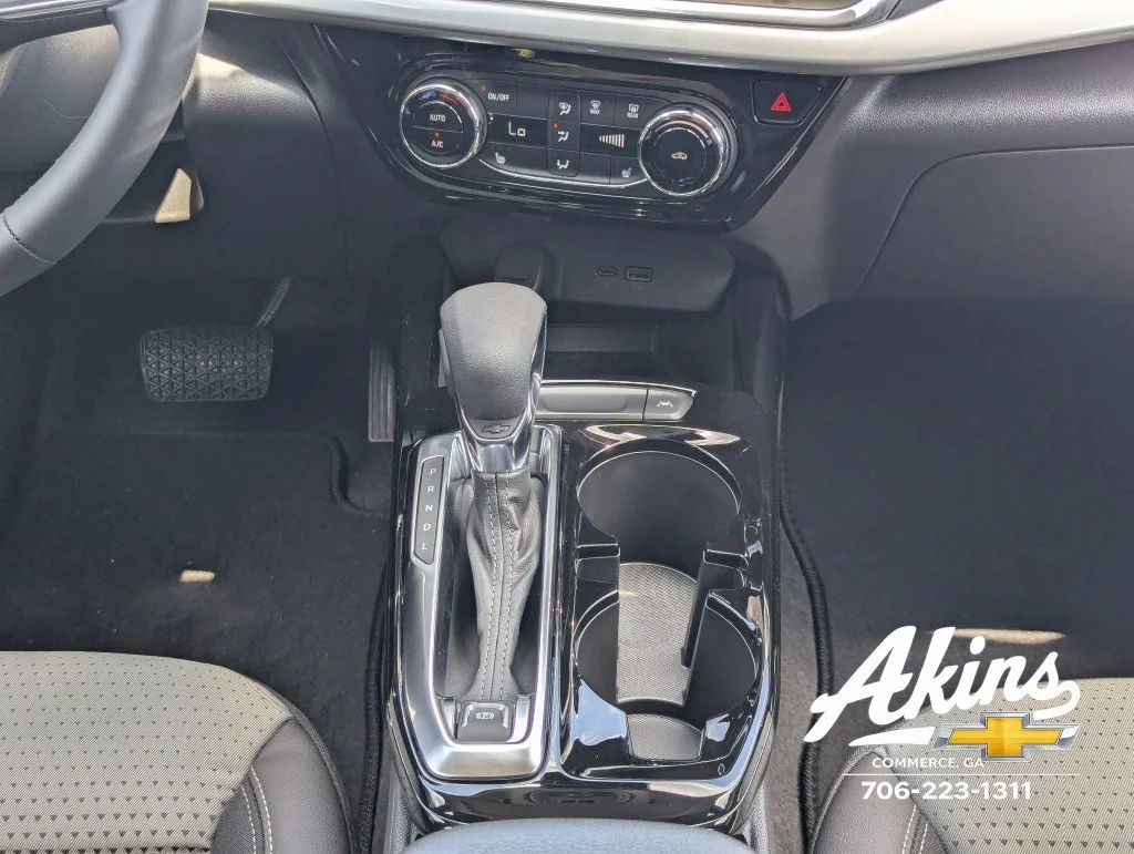 2026 Chevrolet Trax LT - Photo 18