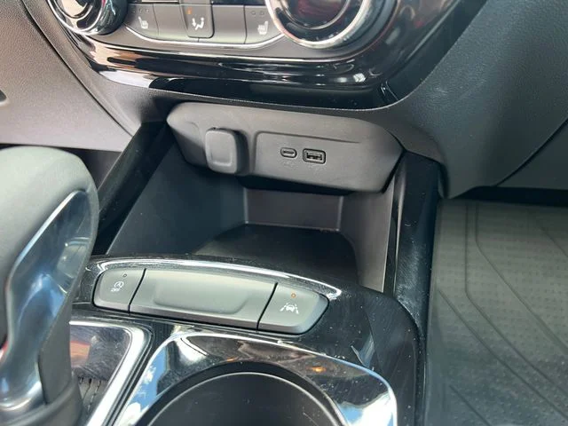 Used 2024 Red Chevrolet LT image 27