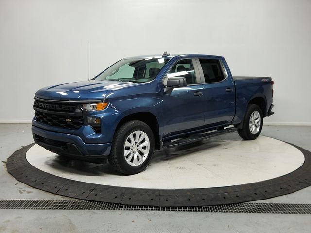 Used 2024 Blue Chevrolet Custom image 4