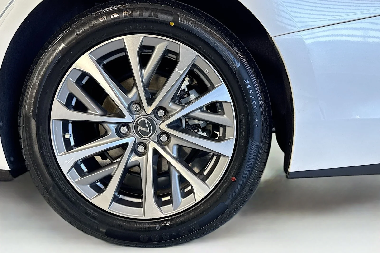 Used 2023 White Lexus ES 350 image 30