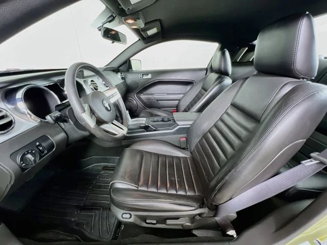 Used 2006 Green Ford GT Premium image 10