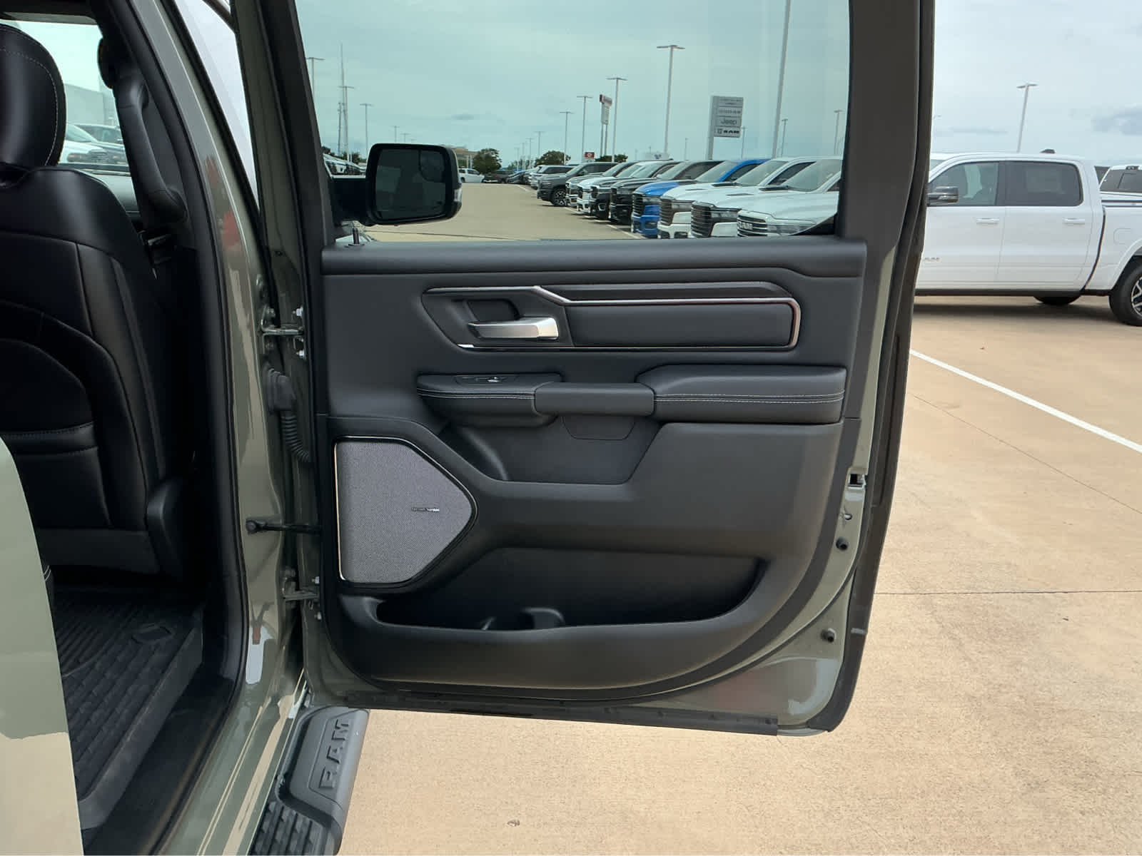 2026 RAM 1500 Rebel - Photo 23