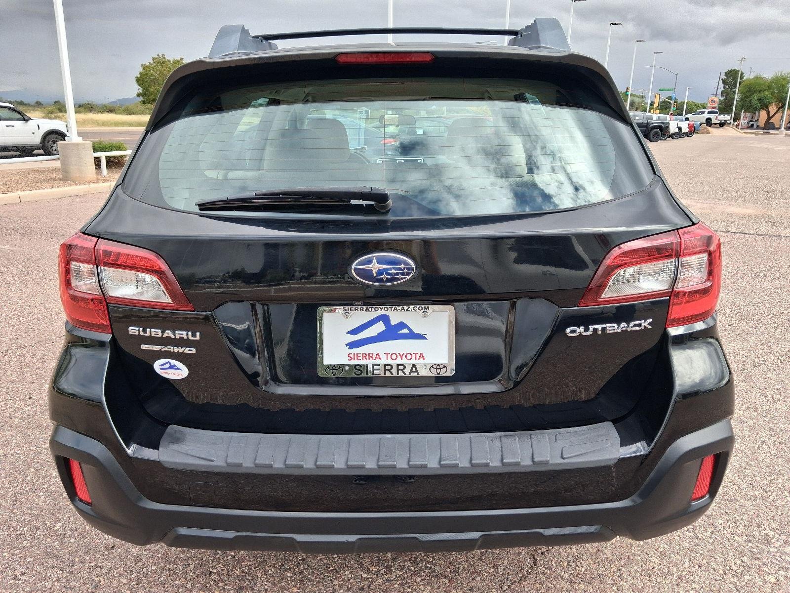 Used 2018 Crystal Black Silica Subaru 2.5i image 4