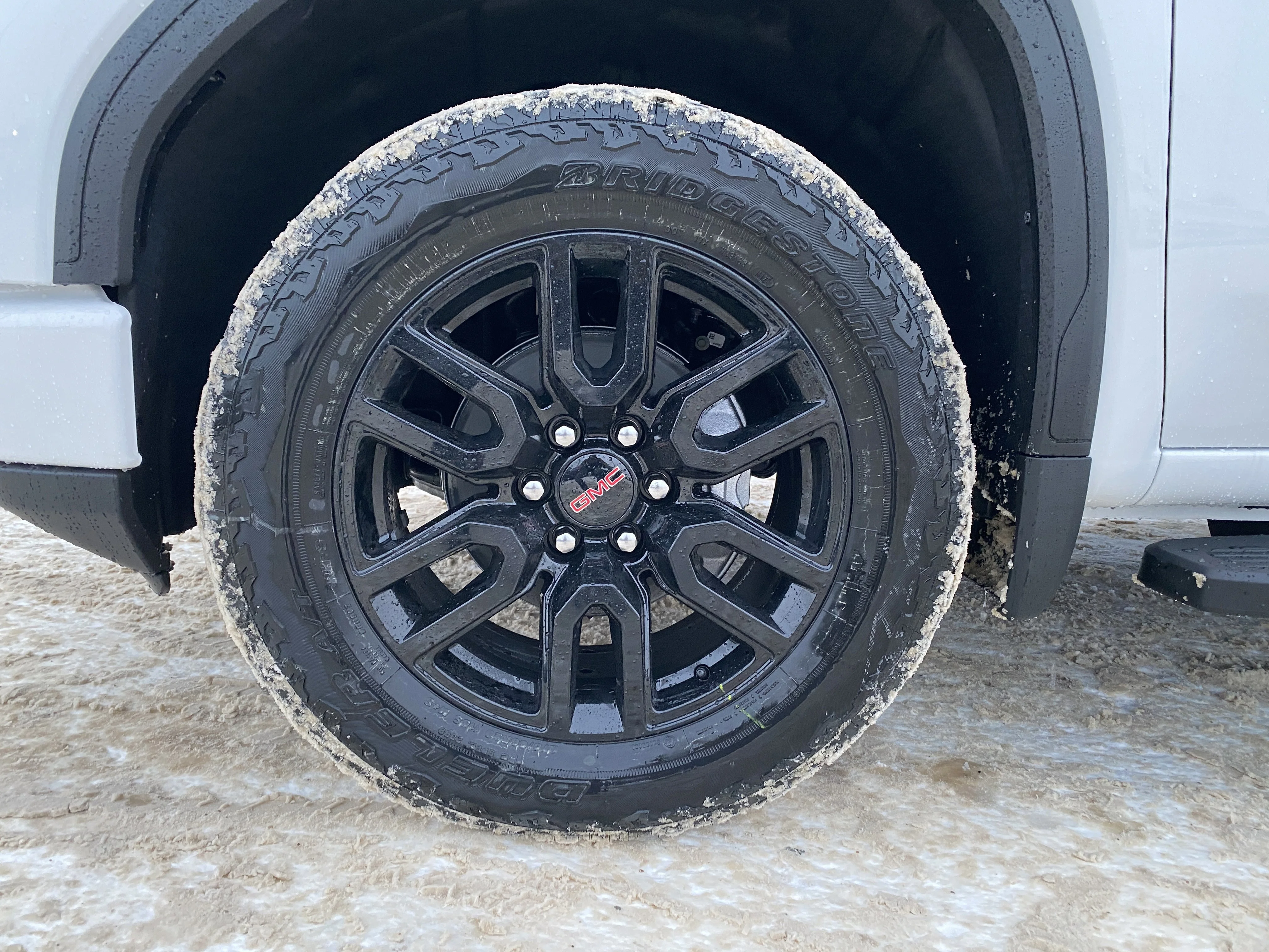 New 2026 Summit White GMC Elevation image 12