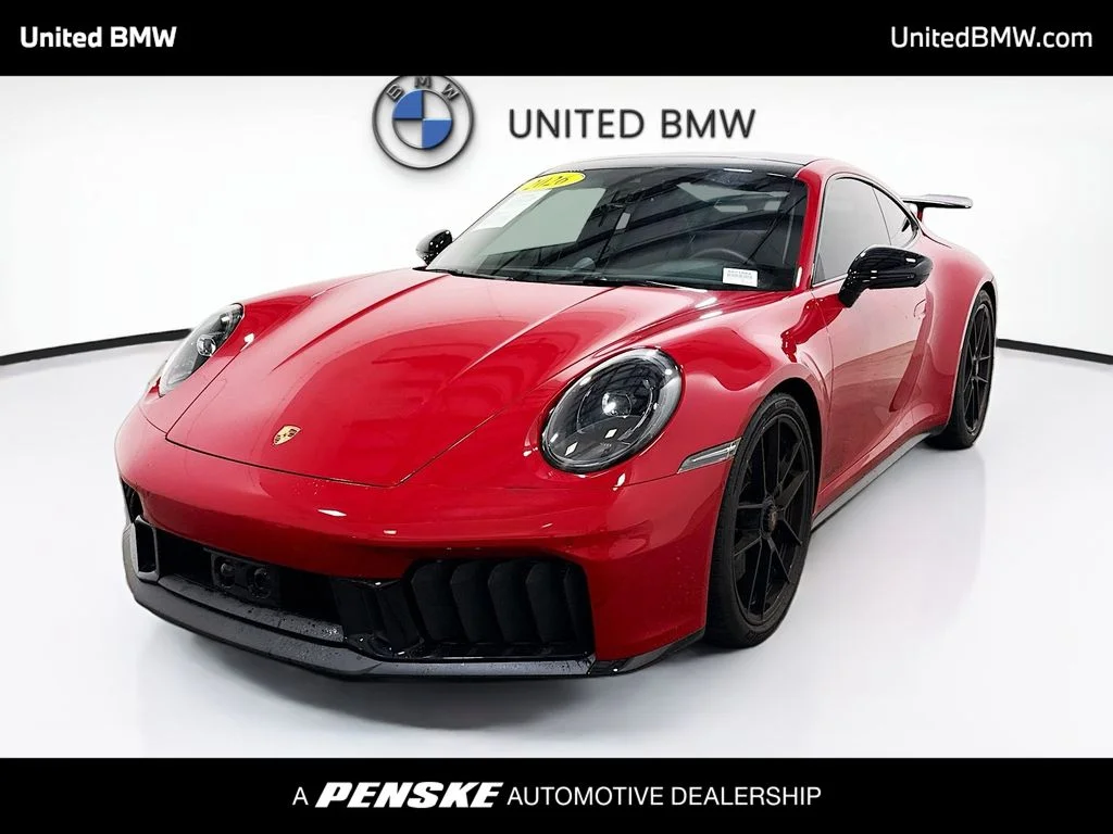 2026 Porsche 911 Carrera 4 GTS Coupe's photo