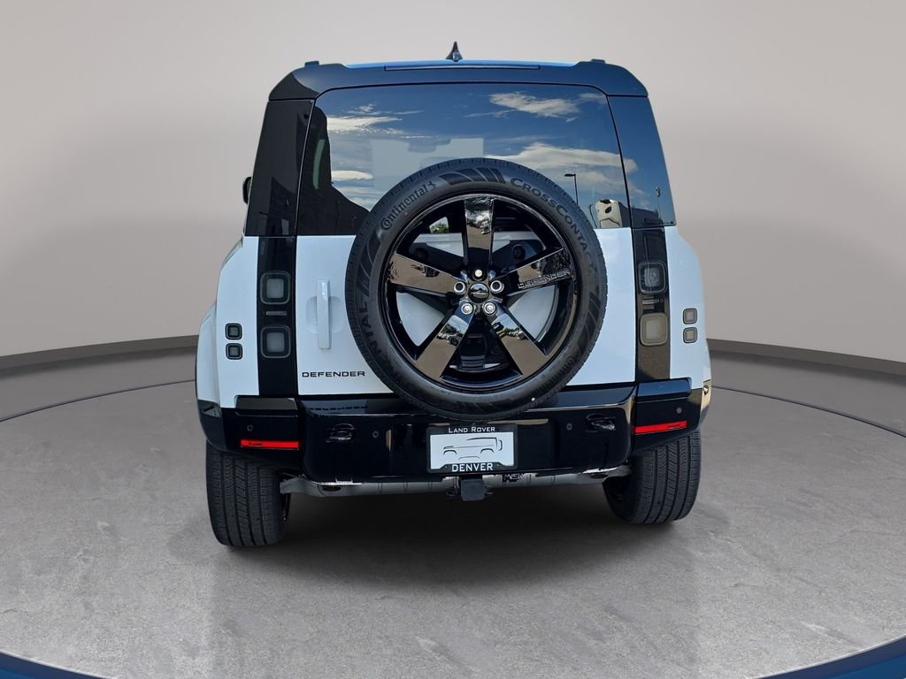 New 2026 Fuji White Land Rover X-Dynamic SE image 6