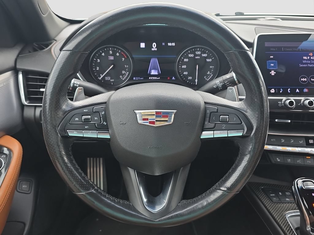 Used 2020 CRYSTAL WHITE TRICOAT Cadillac Premium Luxury image 3