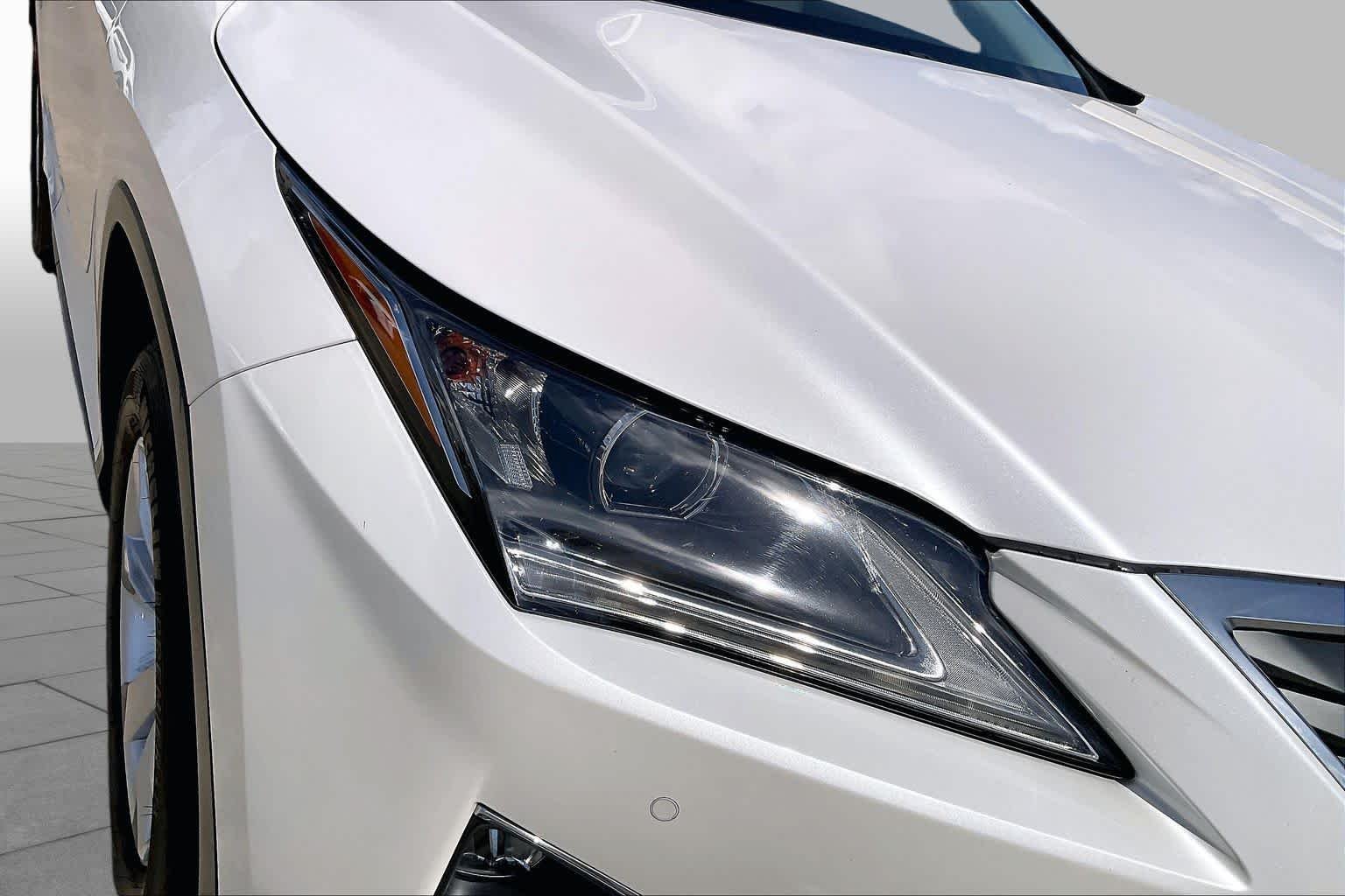Used 2016 Eminent White Pearl Lexus  image 25