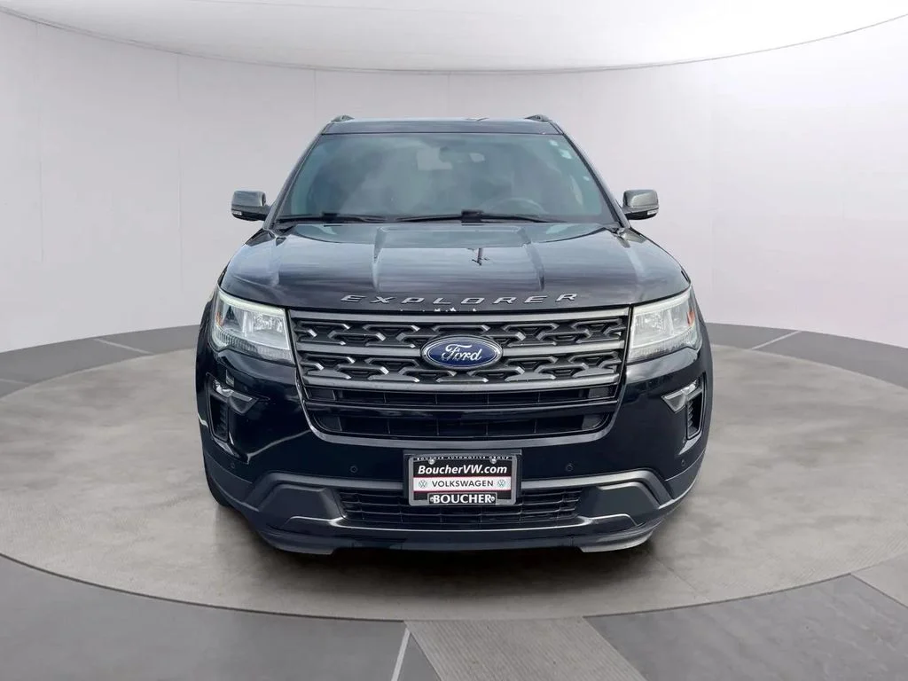 Used 2019 Agate Black Metallic Ford XLT image 8