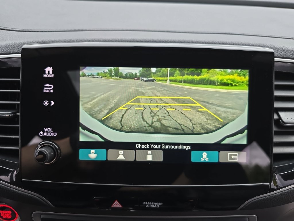 Used 2022 Beige Honda EX-L image 25