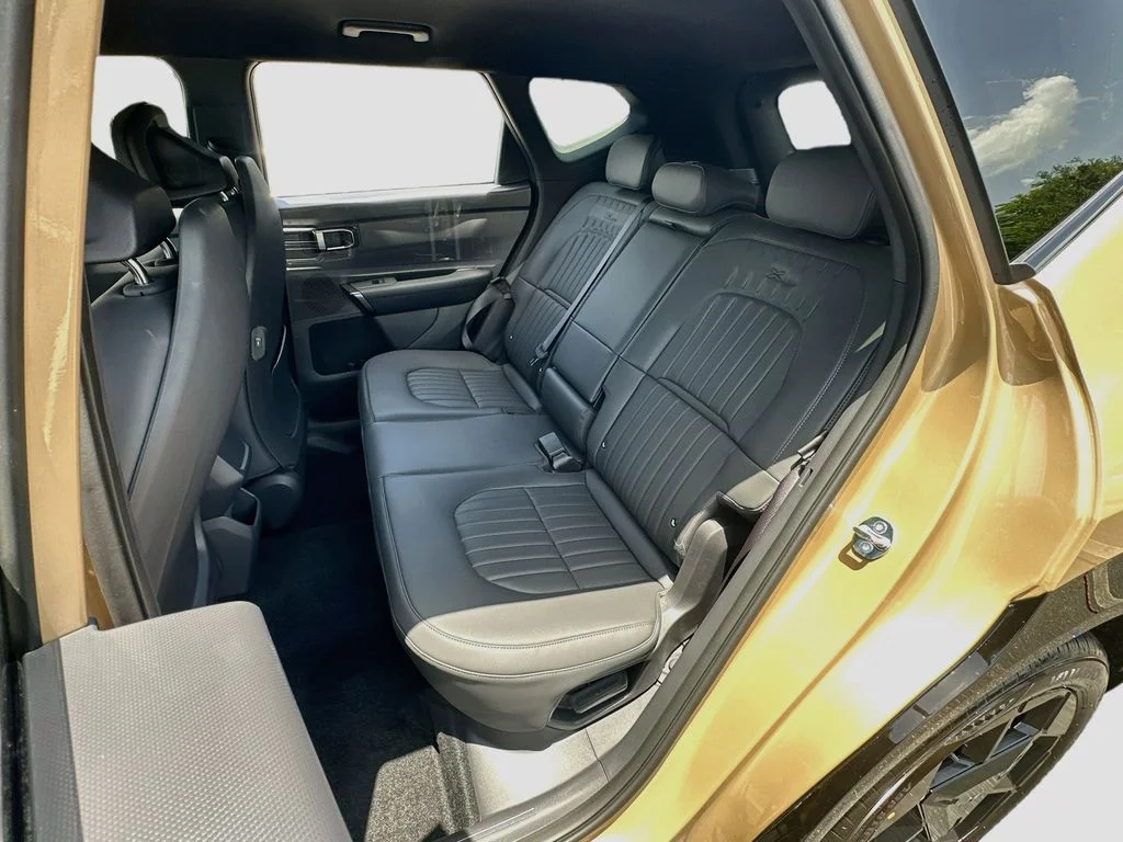 New 2027 Terrain Brown Kia X-Line S image 23